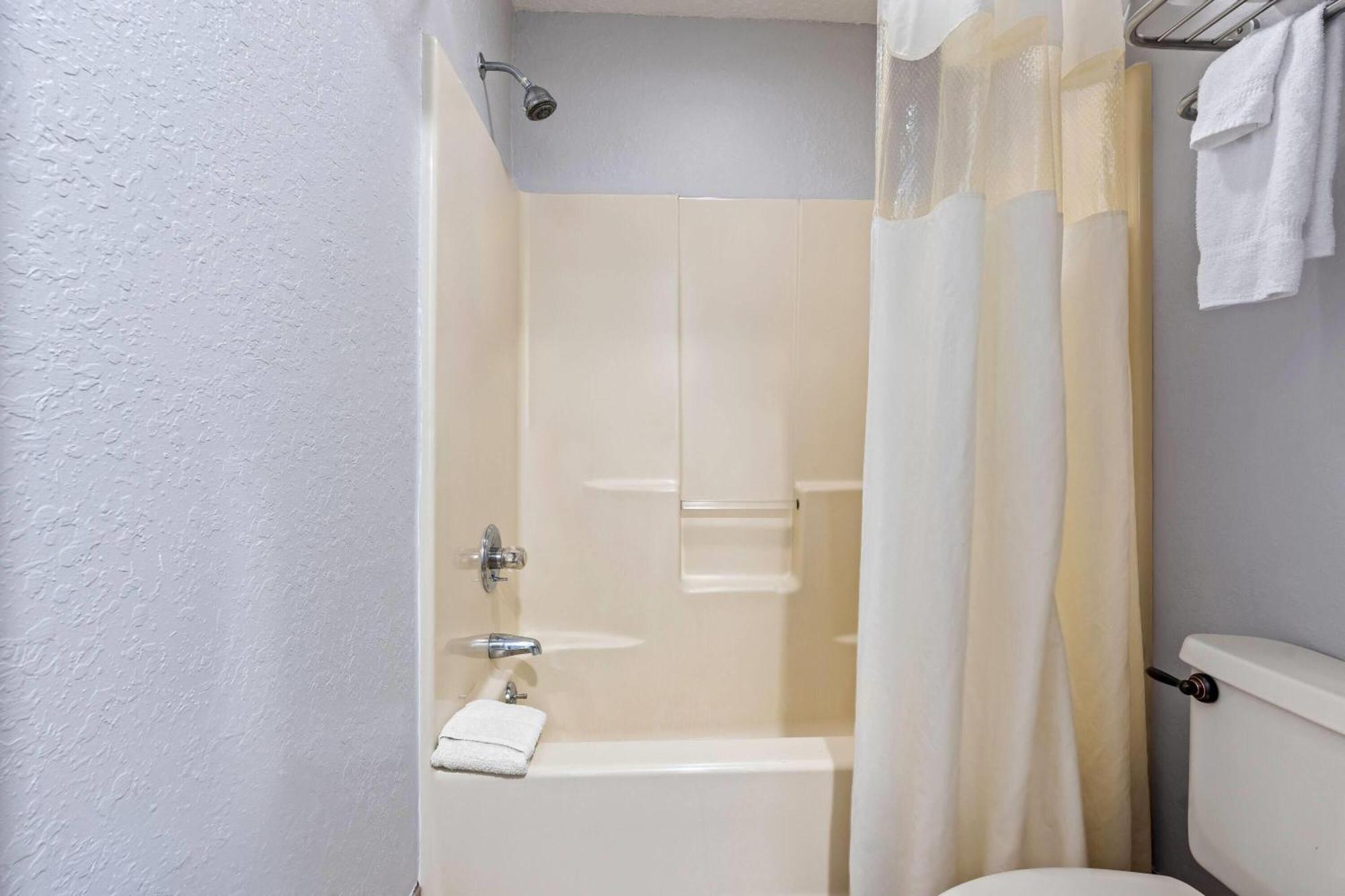 Travelodge By Wyndham & St Augustine - Historic Hotel